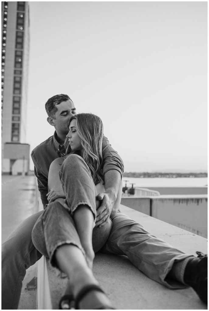 rooftop engagment pictures - rooftop couples photos - downtown san diego engagement session - san diego engagement photographer - black and white couples photo