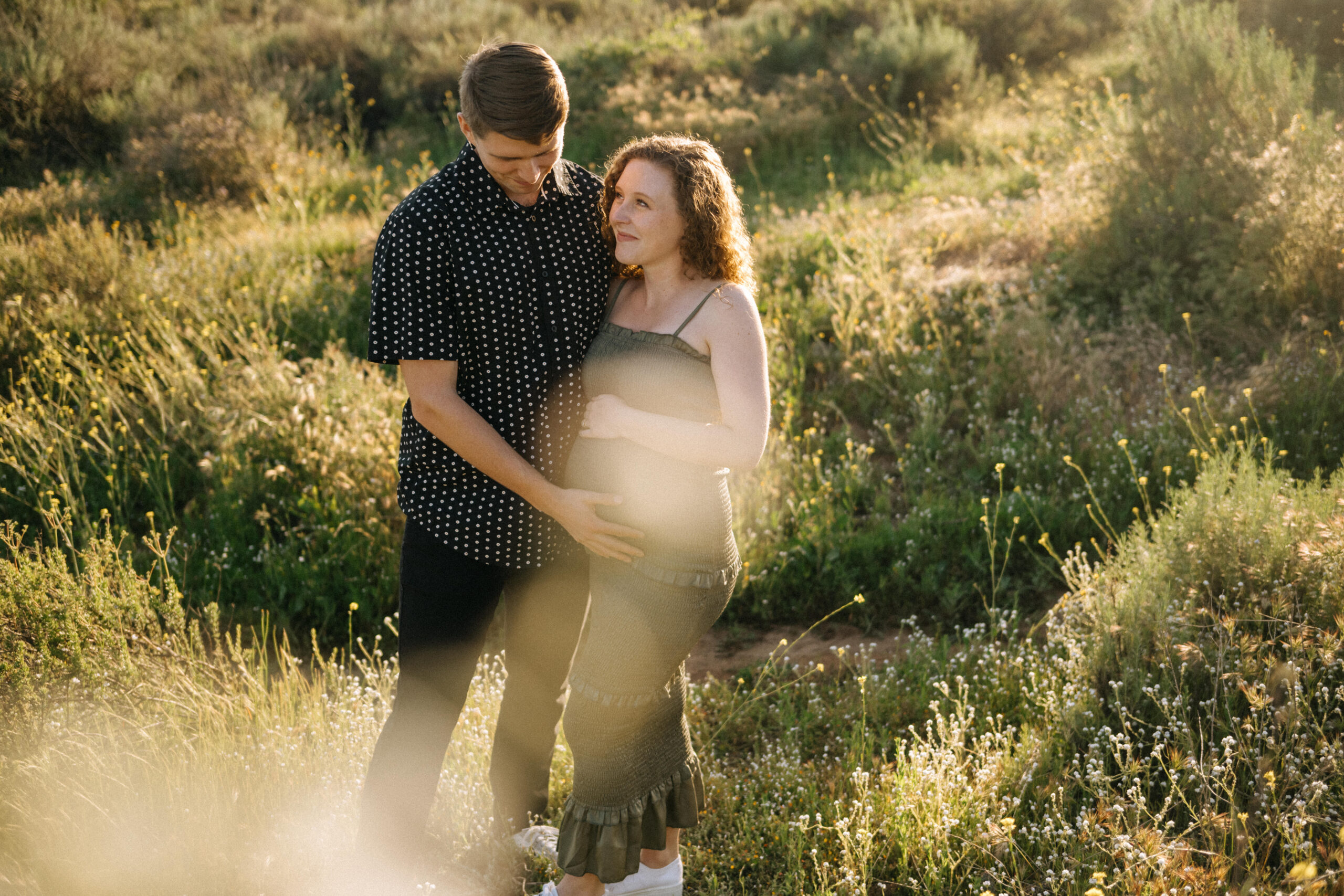 stunning maternity photos at Mission Trails